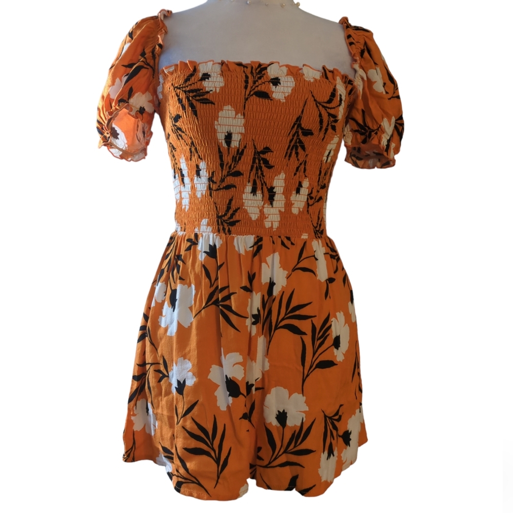 Olivaceous Romper Size S color oranger white black Floral 100% Rayon